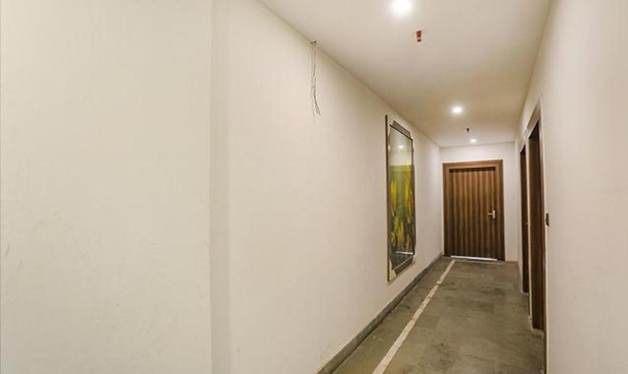 Fabhotel F9 Sector 58 ノイダ エクステリア 写真