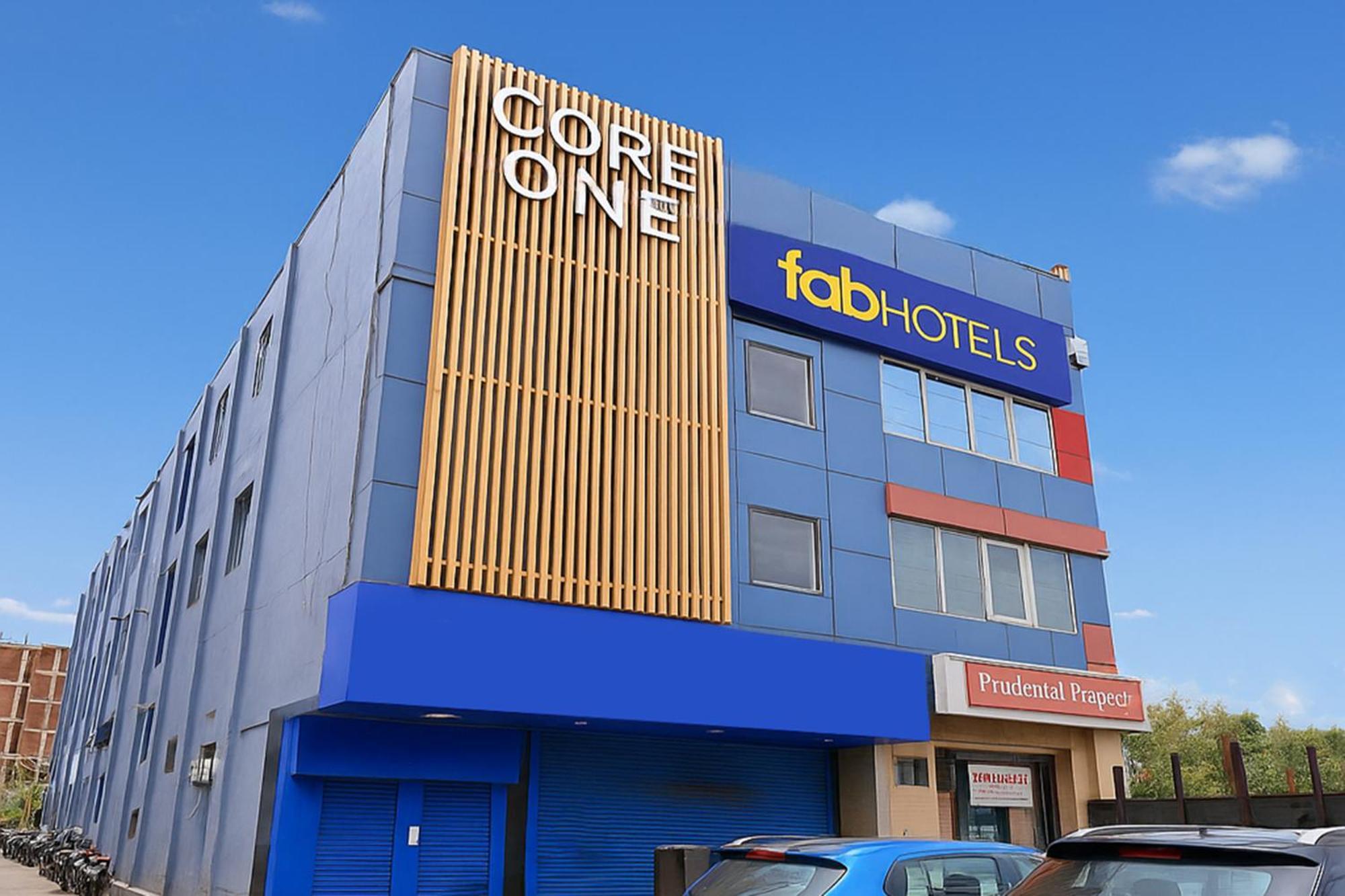 Fabhotel F9 Sector 58 ノイダ エクステリア 写真
